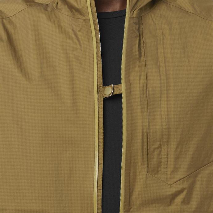 csUrun.UrunSecenek[0].StokKodu_7