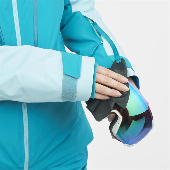 csUrun.UrunSecenek[0].StokKodu_2