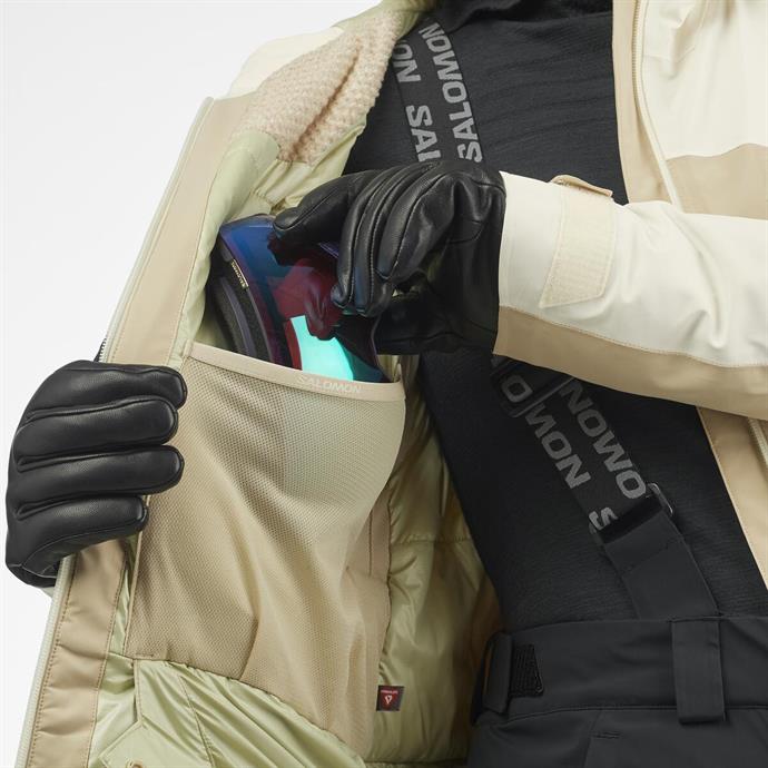 csUrun.UrunSecenek[0].StokKodu_4