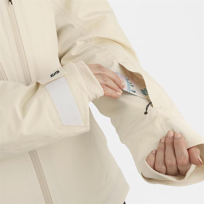 csUrun.UrunSecenek[0].StokKodu_5