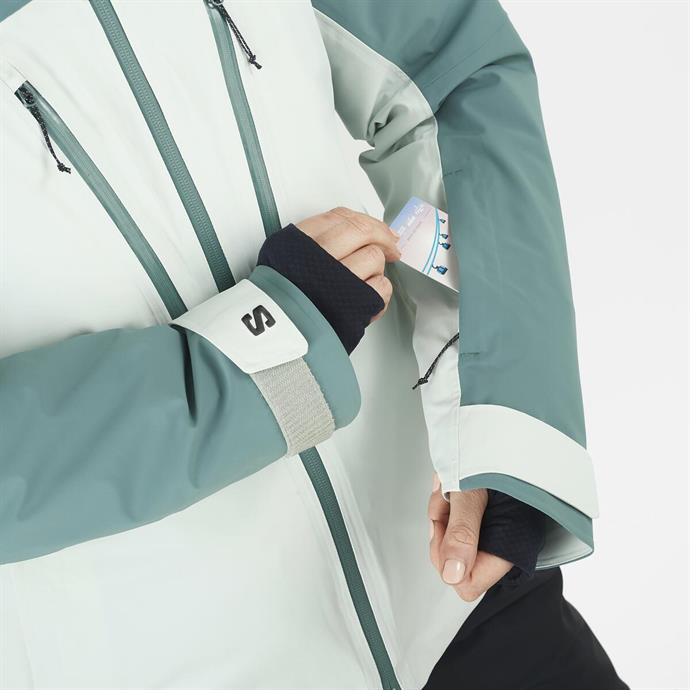 csUrun.UrunSecenek[0].StokKodu_3