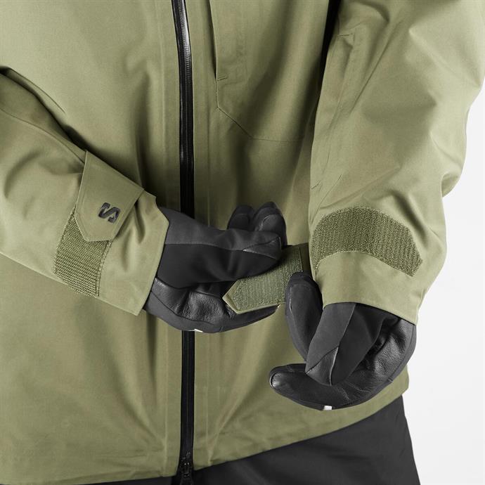 csUrun.UrunSecenek[0].StokKodu_5