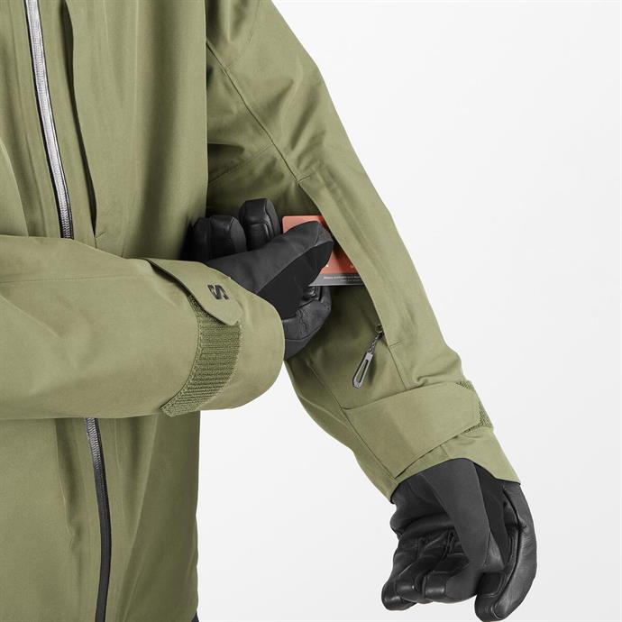 csUrun.UrunSecenek[0].StokKodu_4