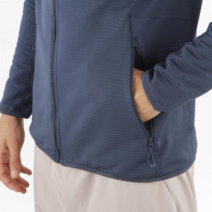 csUrun.UrunSecenek[0].StokKodu_4