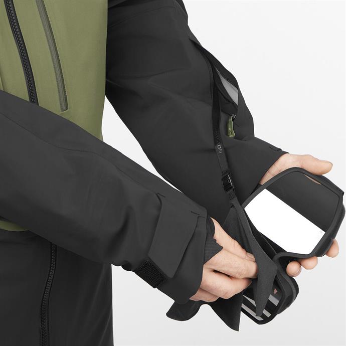 csUrun.UrunSecenek[0].StokKodu_6