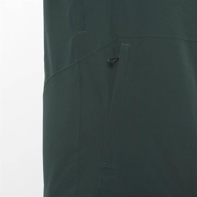 csUrun.UrunSecenek[0].StokKodu_8