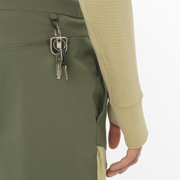 csUrun.UrunSecenek[0].StokKodu_4