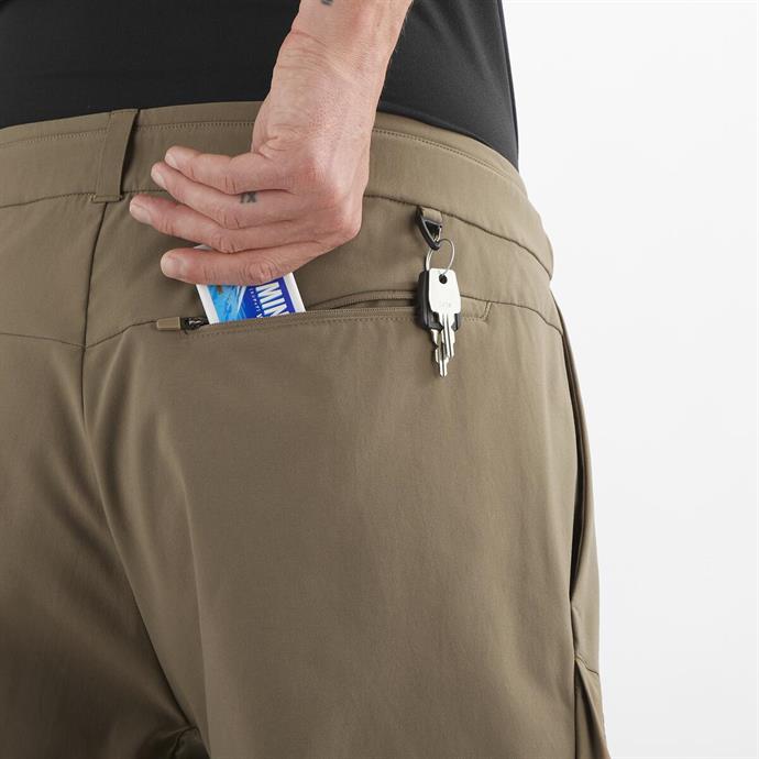 csUrun.UrunSecenek[0].StokKodu_4