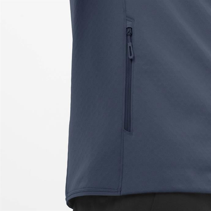 csUrun.UrunSecenek[0].StokKodu_5