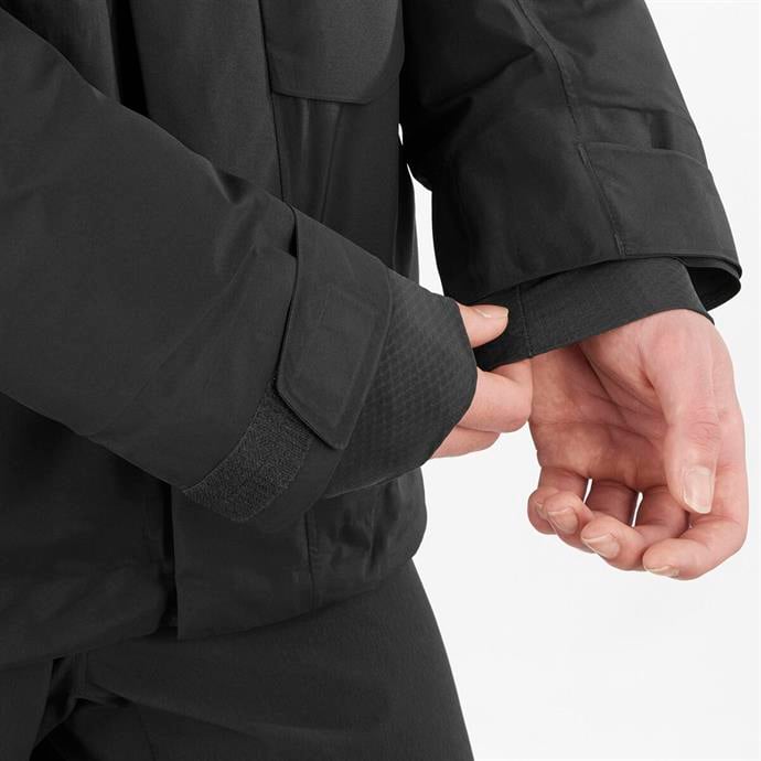 csUrun.UrunSecenek[0].StokKodu_4