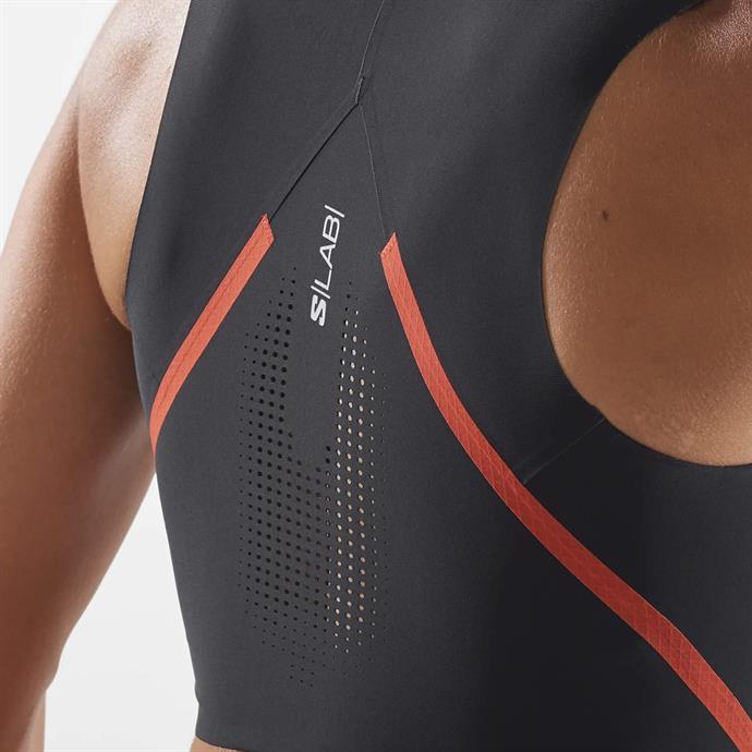 csUrun.UrunSecenek[0].StokKodu_2