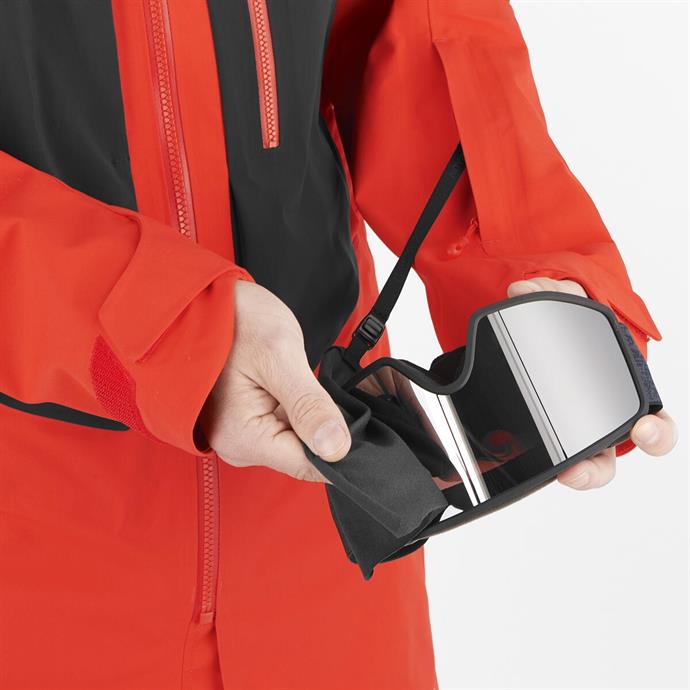 csUrun.UrunSecenek[0].StokKodu_2