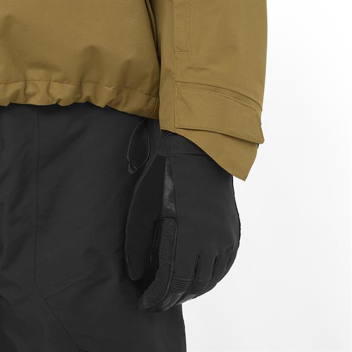 csUrun.UrunSecenek[0].StokKodu_8