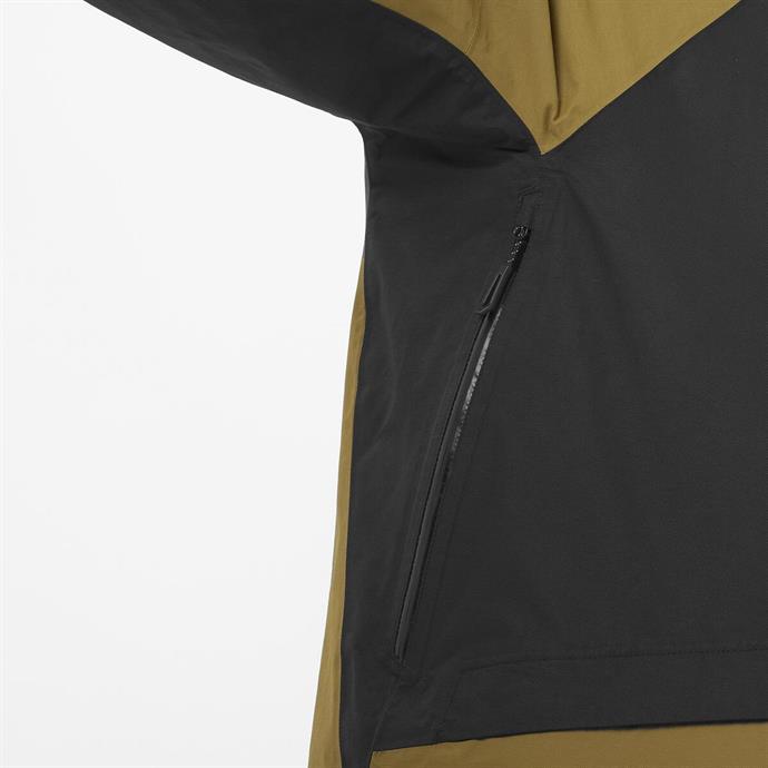 csUrun.UrunSecenek[0].StokKodu_7