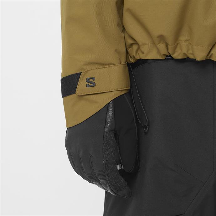 csUrun.UrunSecenek[0].StokKodu_8