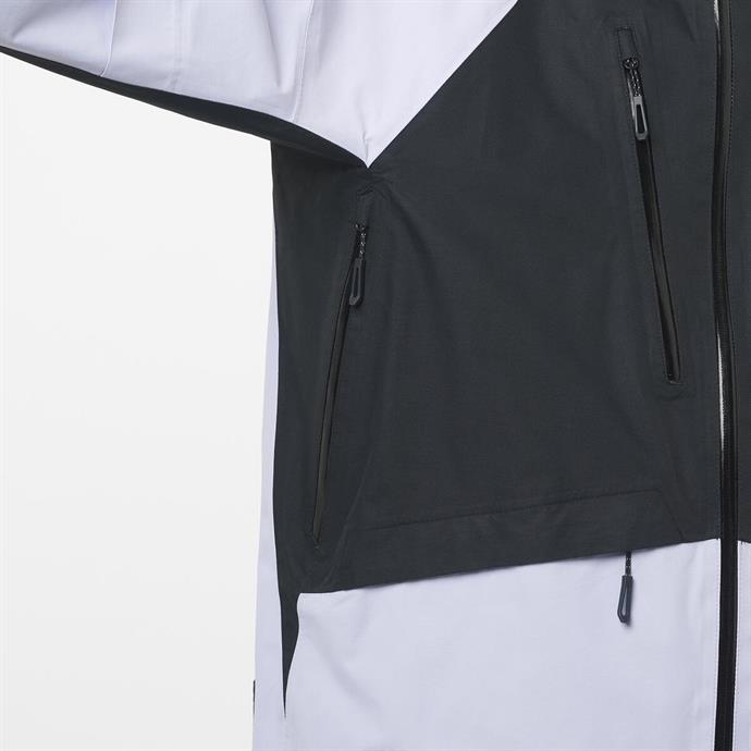 csUrun.UrunSecenek[0].StokKodu_8