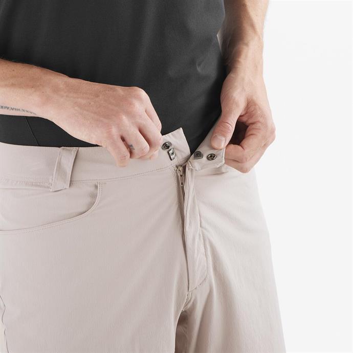 csUrun.UrunSecenek[0].StokKodu_3