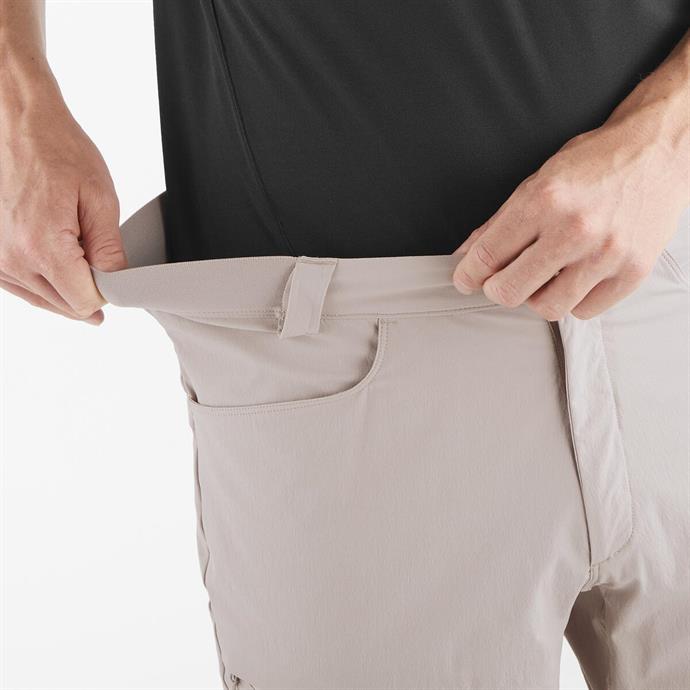 csUrun.UrunSecenek[0].StokKodu_4