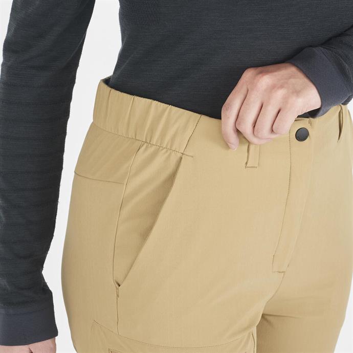 csUrun.UrunSecenek[0].StokKodu_3