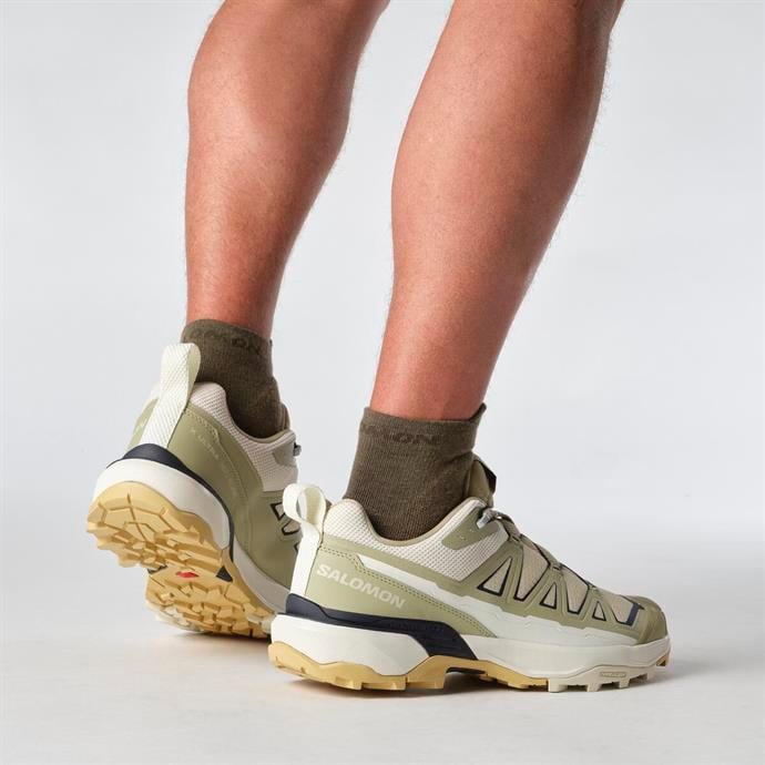 csUrun.UrunSecenek[0].StokKodu_7